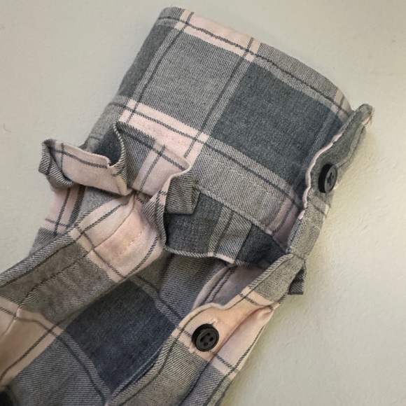 💃🏿LIKE AND GET 30% OFF💃🏿 BANANA REPUBLIC • Women’s plaid shirt - Picture 3 of 5